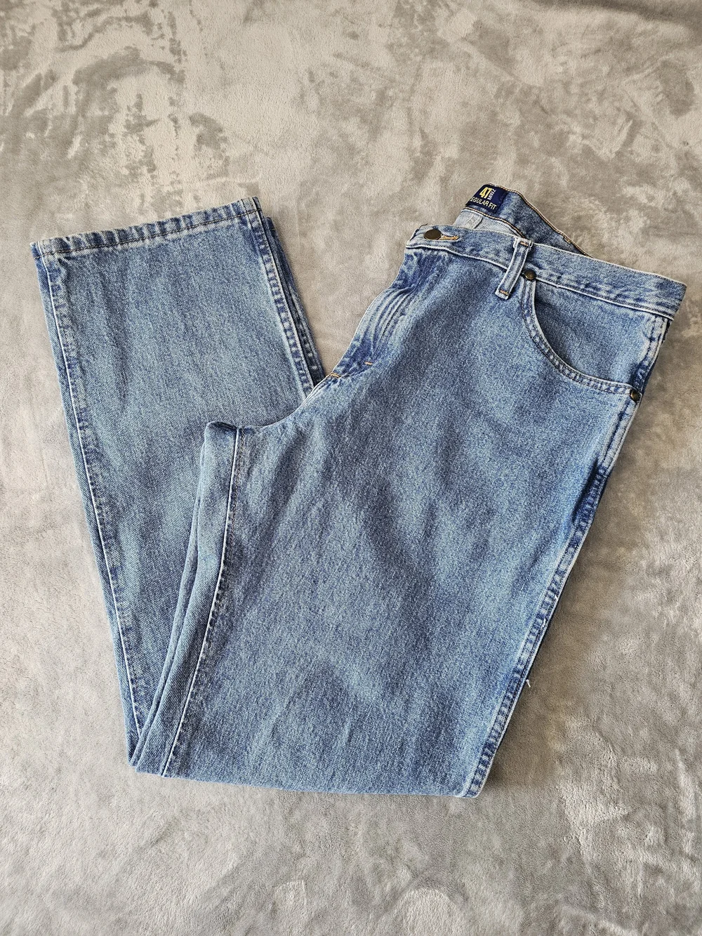 Wrangler Men's Medium Blue Straight‎ Leg Jeans Sz 38